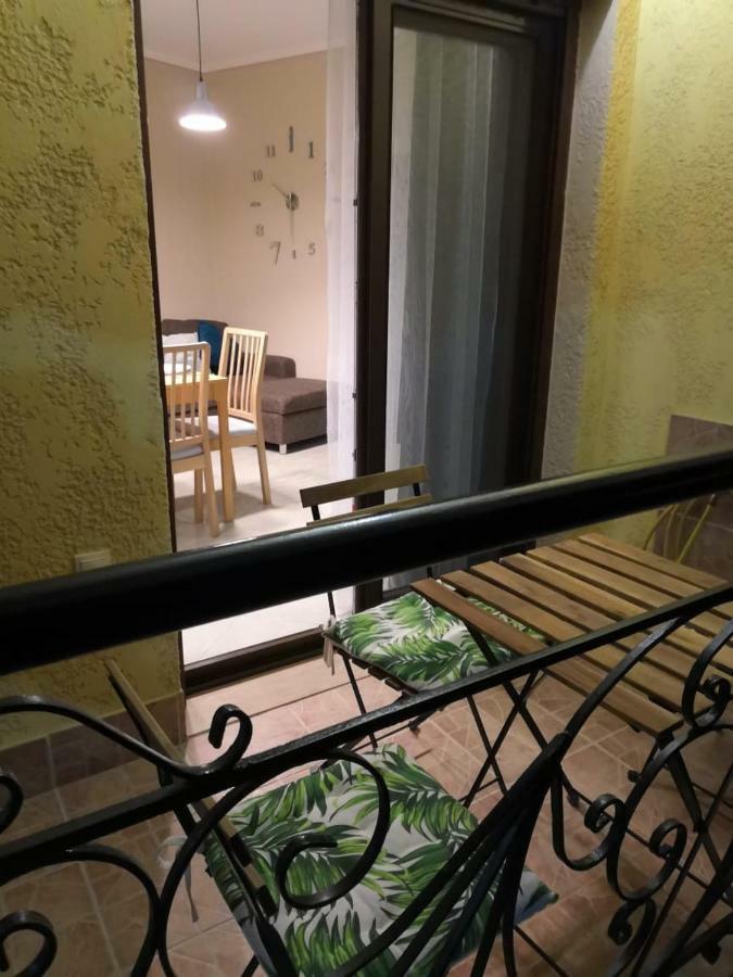 Comfortable Apartment Near The Central Beach Неа Скиони Екстериор снимка