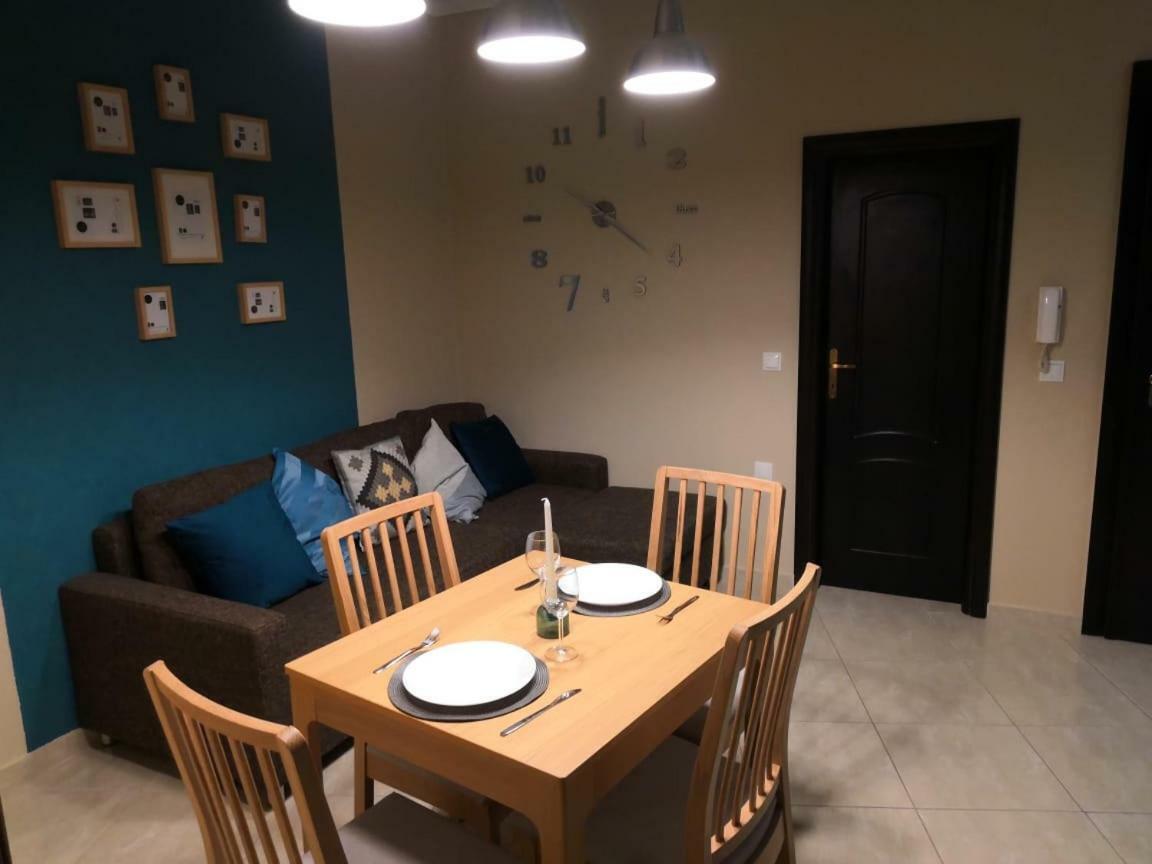 Comfortable Apartment Near The Central Beach Неа Скиони Екстериор снимка