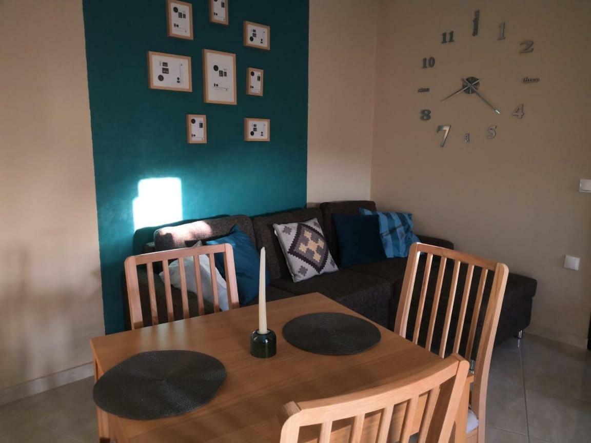 Comfortable Apartment Near The Central Beach Неа Скиони Екстериор снимка